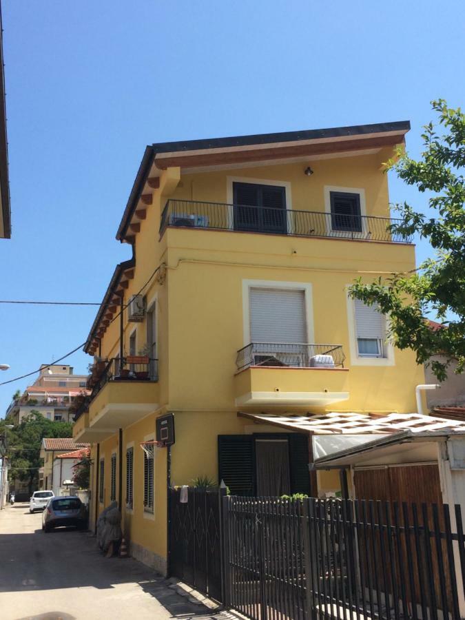 Casa Vacanze “Sale Di Mare” Pescara Exterior photo